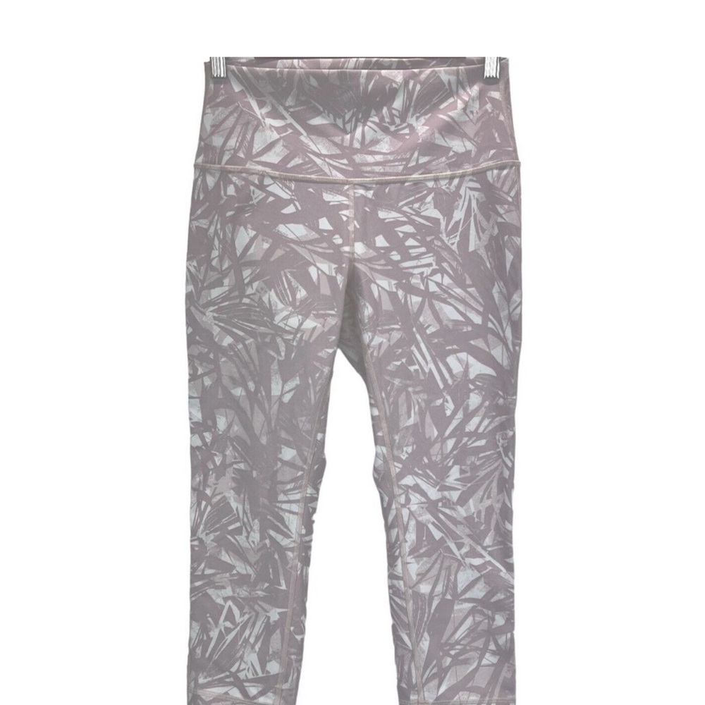 Lululemon Wunder Under Crop Legging Sz 8 Full on Luxtreme 21" Shadow Leaf Ivory
